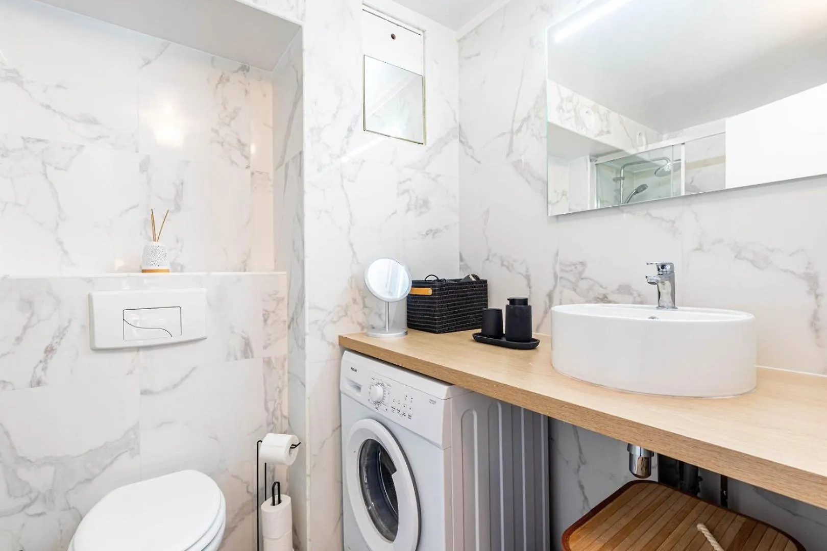 Guestready - Baigne De Lumiere Dans Le 19e 아파트
